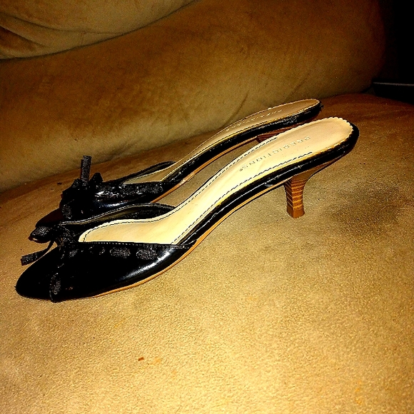 Super cute black open toe slip on heels with bow - Picture 2 of 2